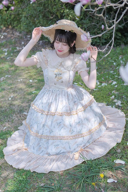 Beautifully Crafted Dress in a Classic Style