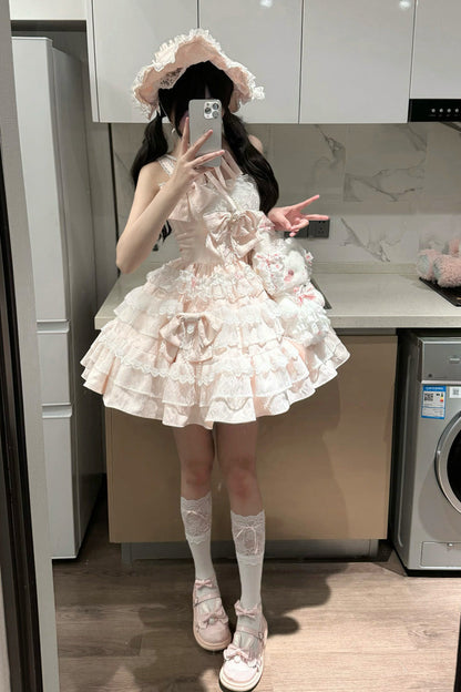 Finely Styled Dress with a Classic Vintage Look