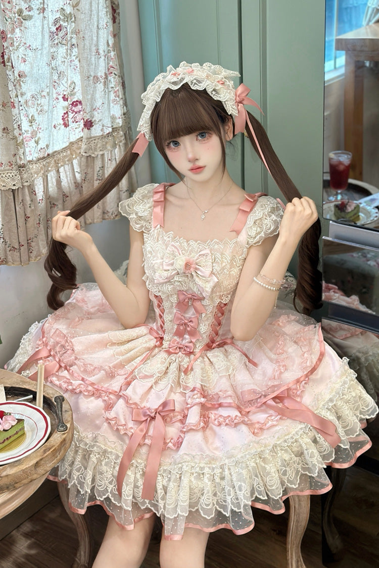 Finely Styled Dress with a Classic Vintage Look
