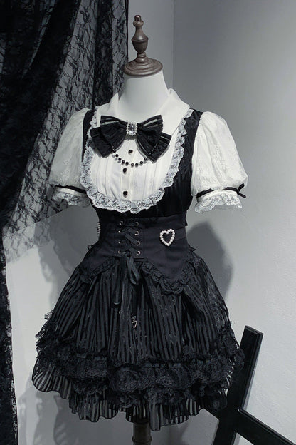 Subtly Elegant Dress with a Refined Vintage Look