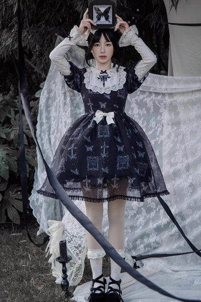 Beautifully Crafted Dress in a Classic Style