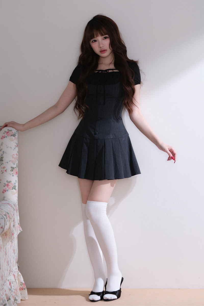 Sweet Pleated Design Dress
