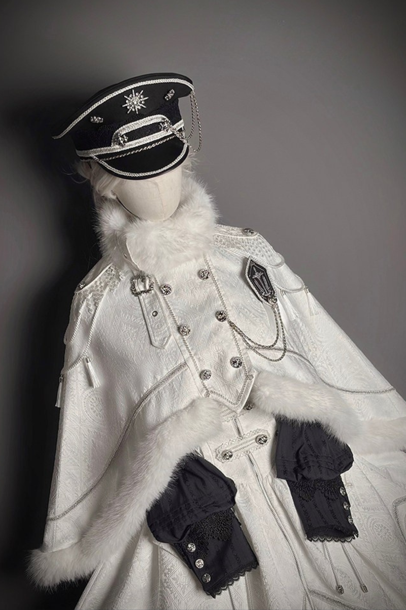 [pre-order Deadline: April 23] Dawnbreaker Series Military Hat + Sash + Accessories