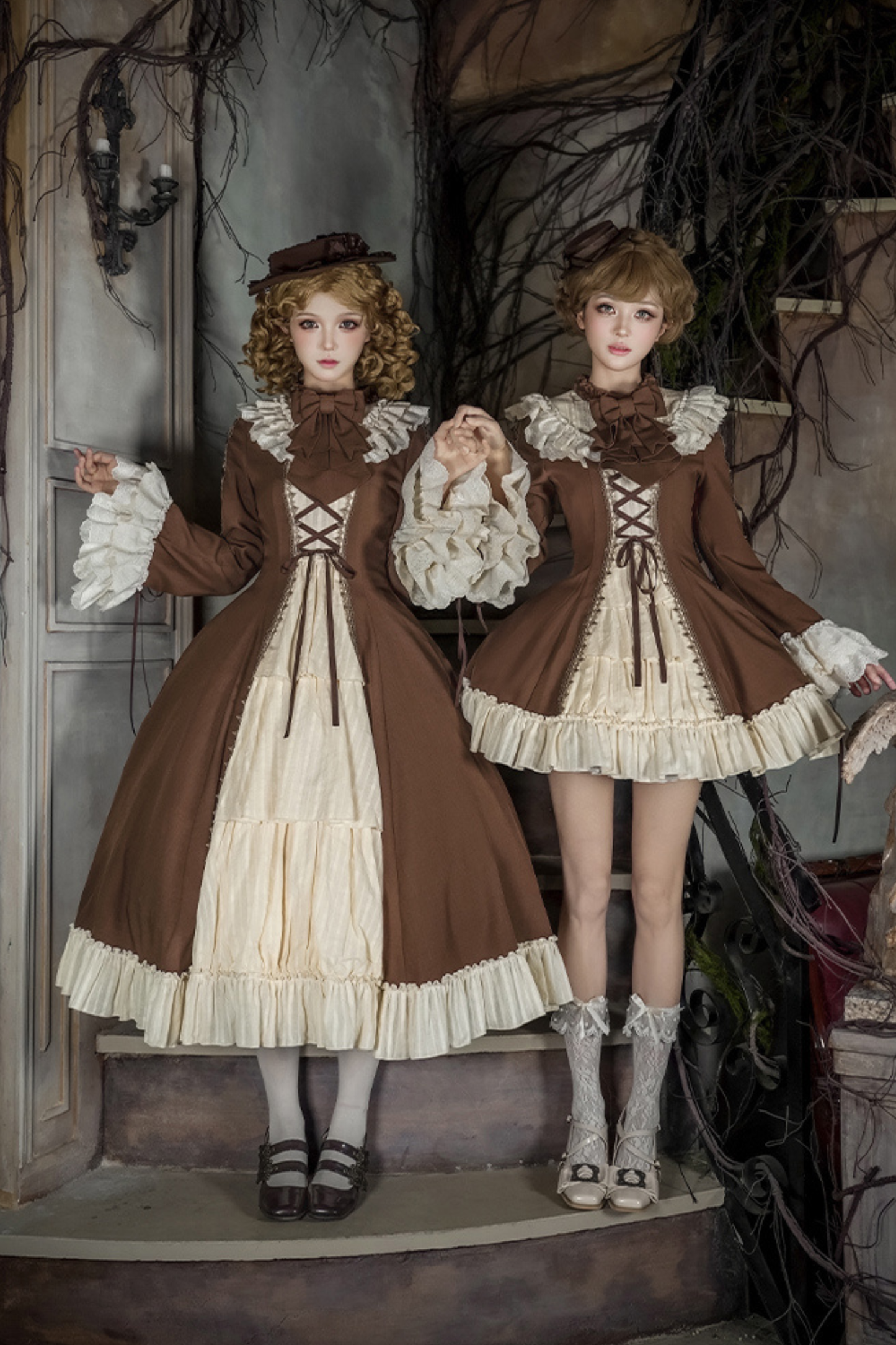Lace Stand Collar Flared Sleeve Twin Doll Lolita Dress + Collar + Hat