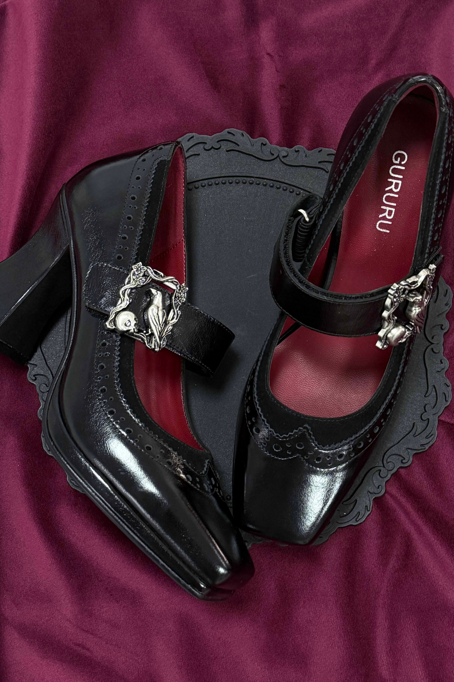 Night Raven Gothic Dark Leather Pumps