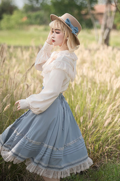 Finely Styled Garment with a Classic Vintage Look
