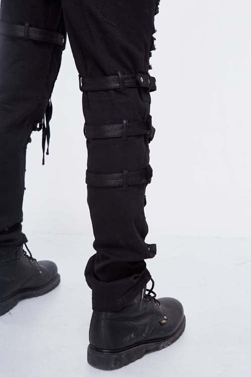Thoughtfully Designed Pants in a Timeless Style