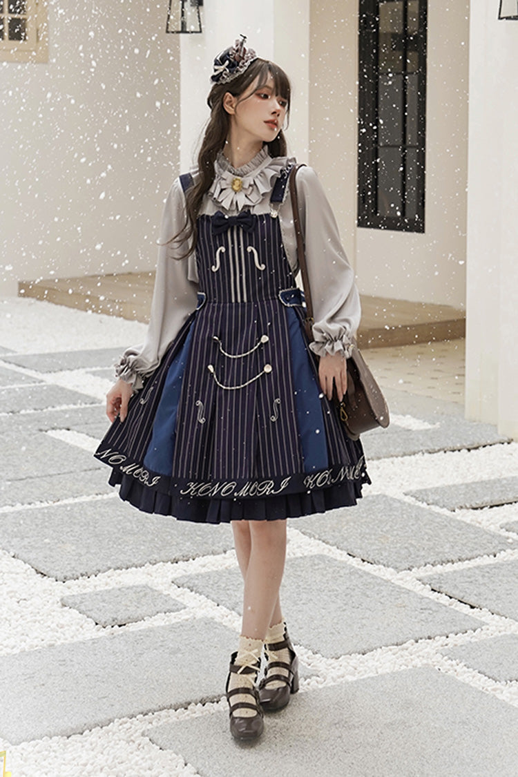 Finely Styled Dress with a Classic Vintage Look
