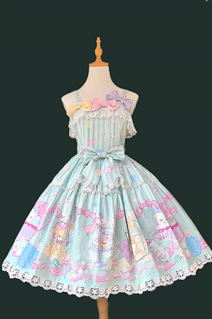 Finely Styled Dress with a Classic Vintage Look