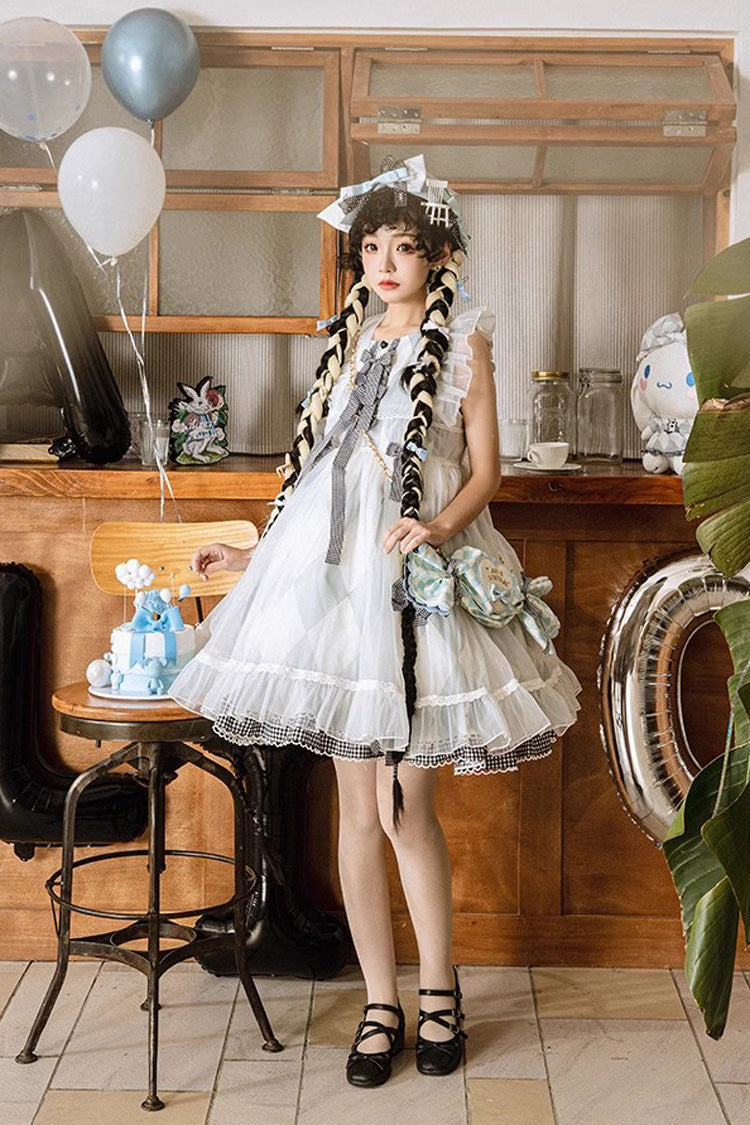 Subtly Elegant Dress with a Refined Vintage Look