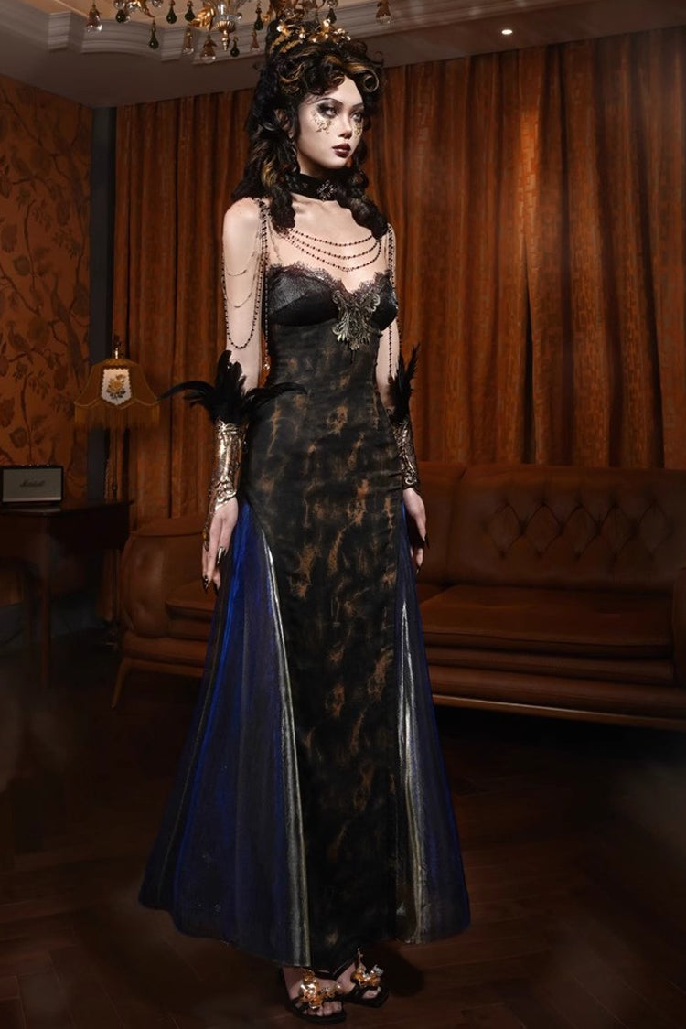 Finely Styled Dress with a Classic Vintage Look