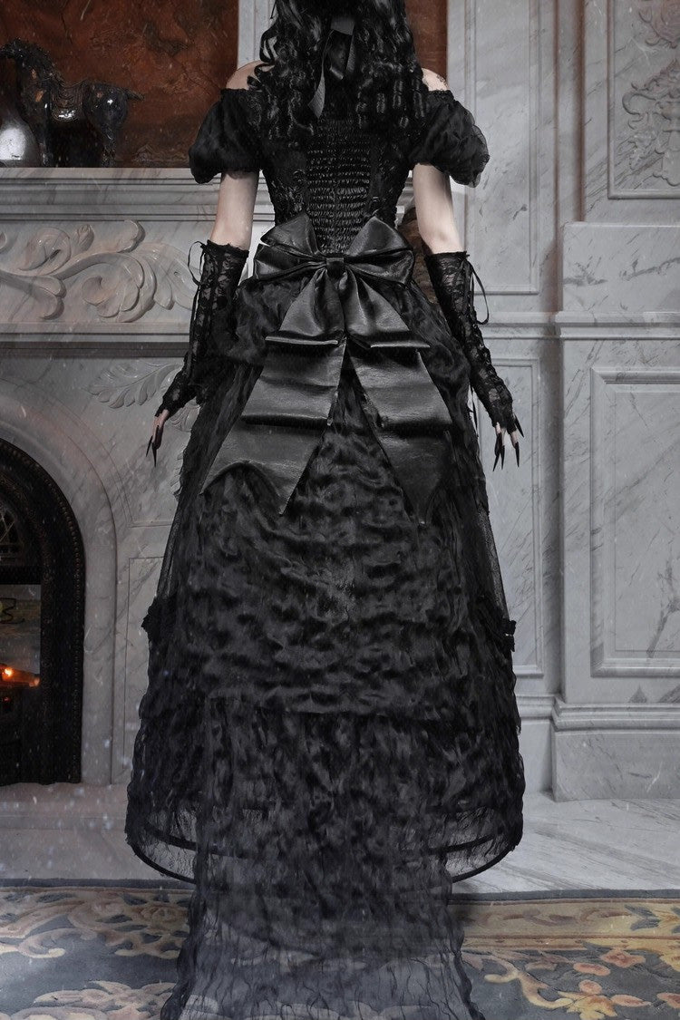 Subtly Elegant Garment with a Refined Vintage Look