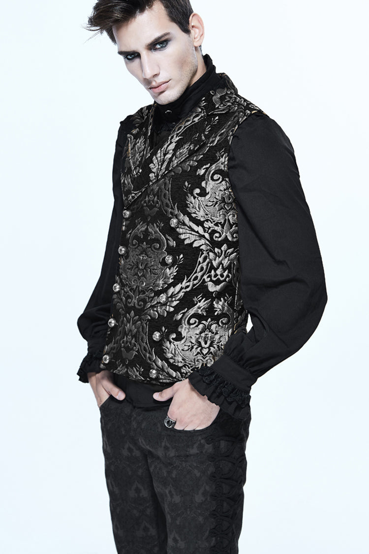 Finely Styled Coat with a Classic Vintage Look