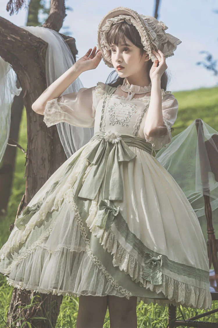 Subtly Elegant Dress with a Refined Vintage Look