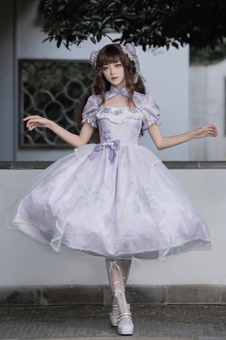 Finely Styled Dress with a Classic Vintage Look