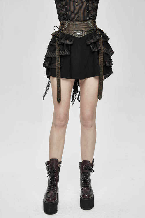 Casually Elegant Garment with a Refined Edge