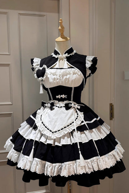 Classic Vintage Dress with a Flattering Fit