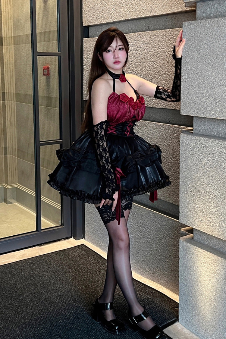 Finely Styled Dress with a Classic Vintage Look
