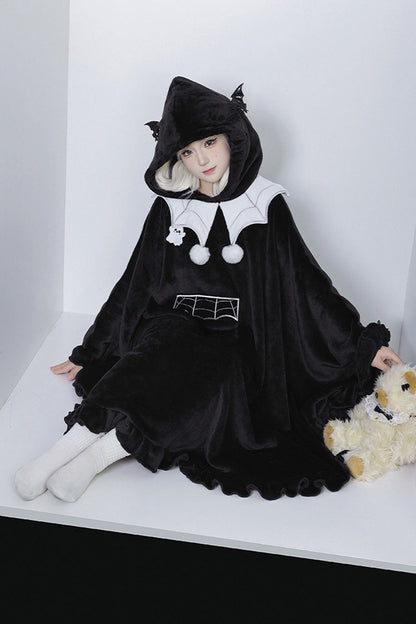 Finely Styled Coat with a Classic Vintage Look