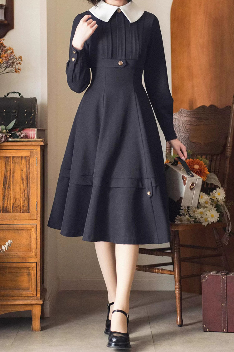 Casually Elegant Dress with a Refined Edge