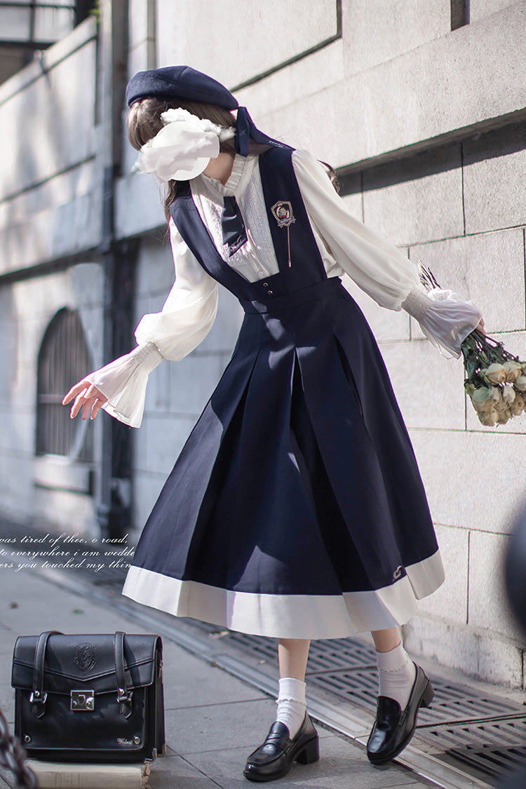 Classic Vintage Dress with a Flattering Fit