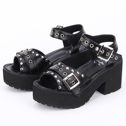 Beautifully Crafted Sandals in a Classic Style