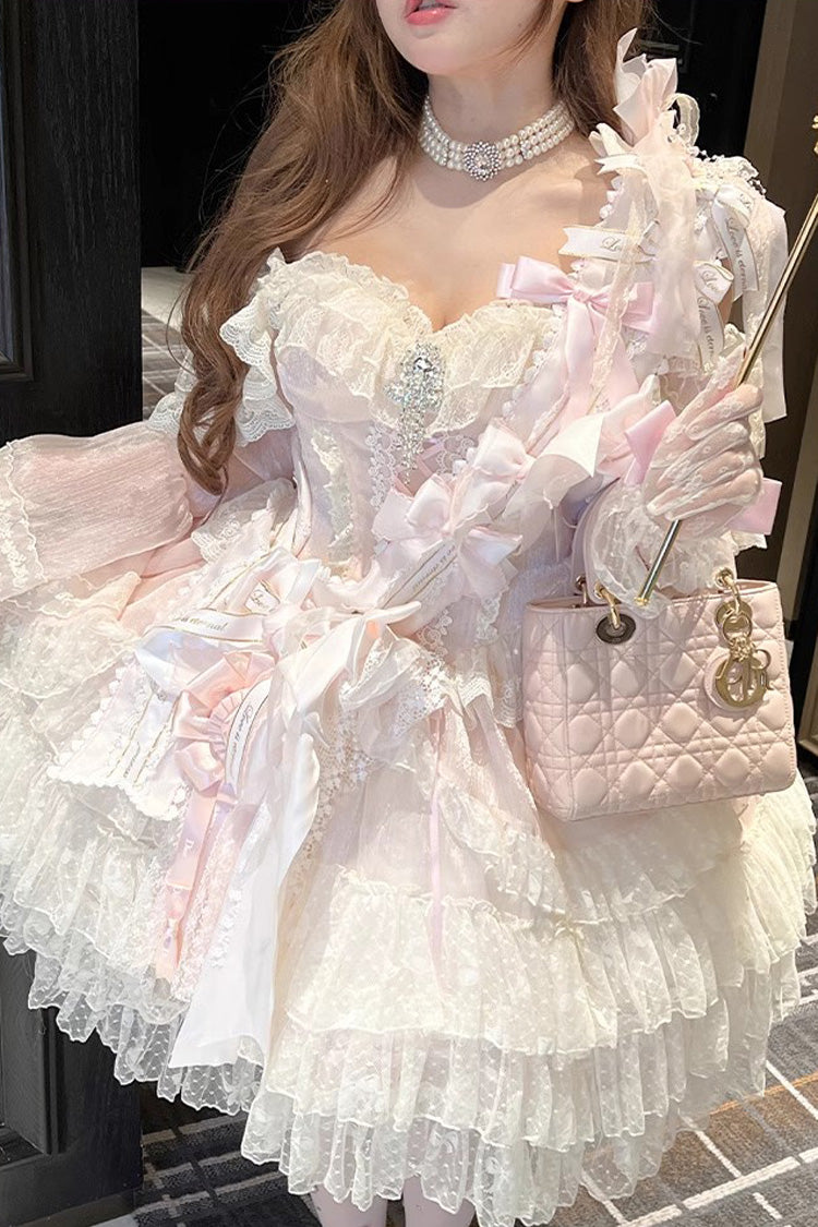 Finely Styled Dress with a Classic Vintage Look