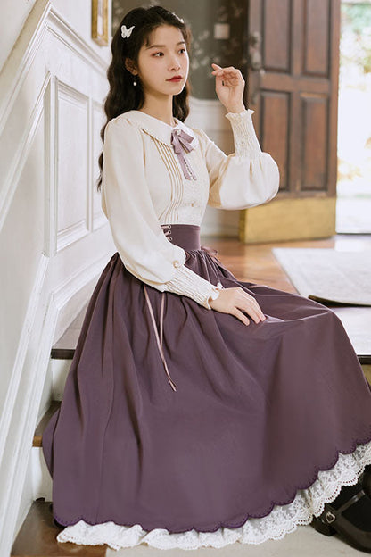 Finely Styled Dress with a Classic Vintage Look
