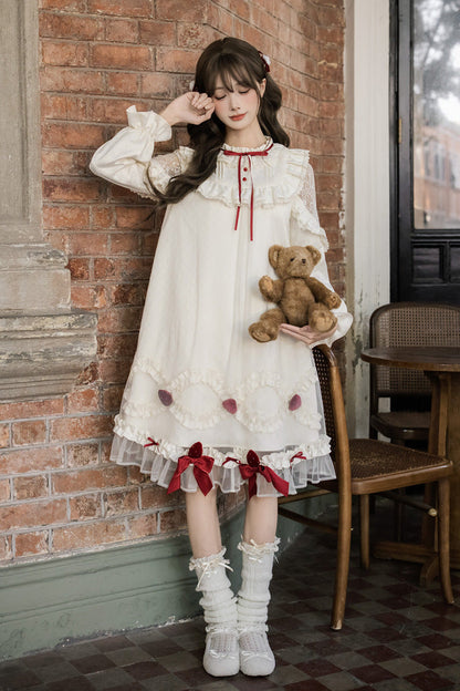 Effortlessly Elegant Dress with a Timeless Design