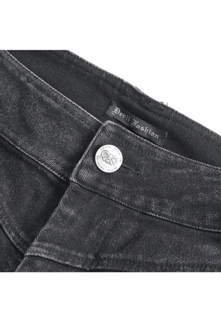 Thoughtfully Designed Pants in a Timeless Style