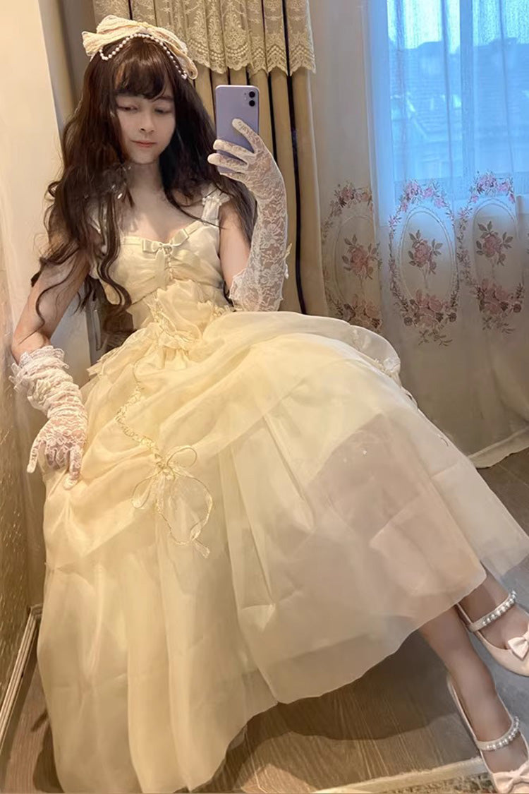 Subtly Elegant Dress with a Refined Vintage Look