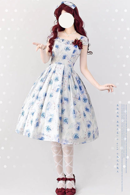 Subtly Elegant Dress with a Refined Vintage Look