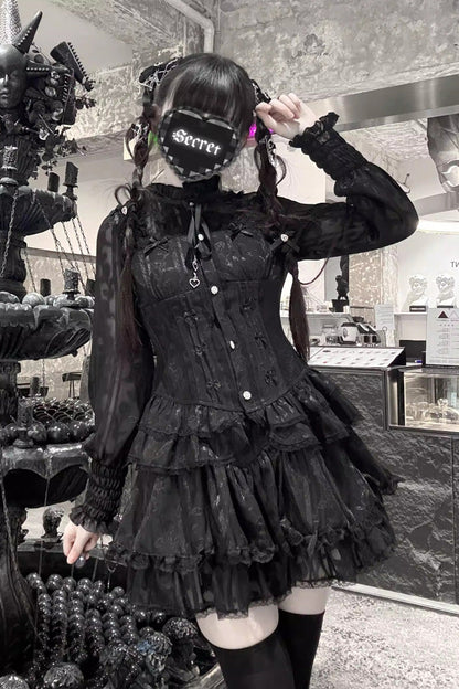 Beautifully Finished Blouse in a Timeless Design
