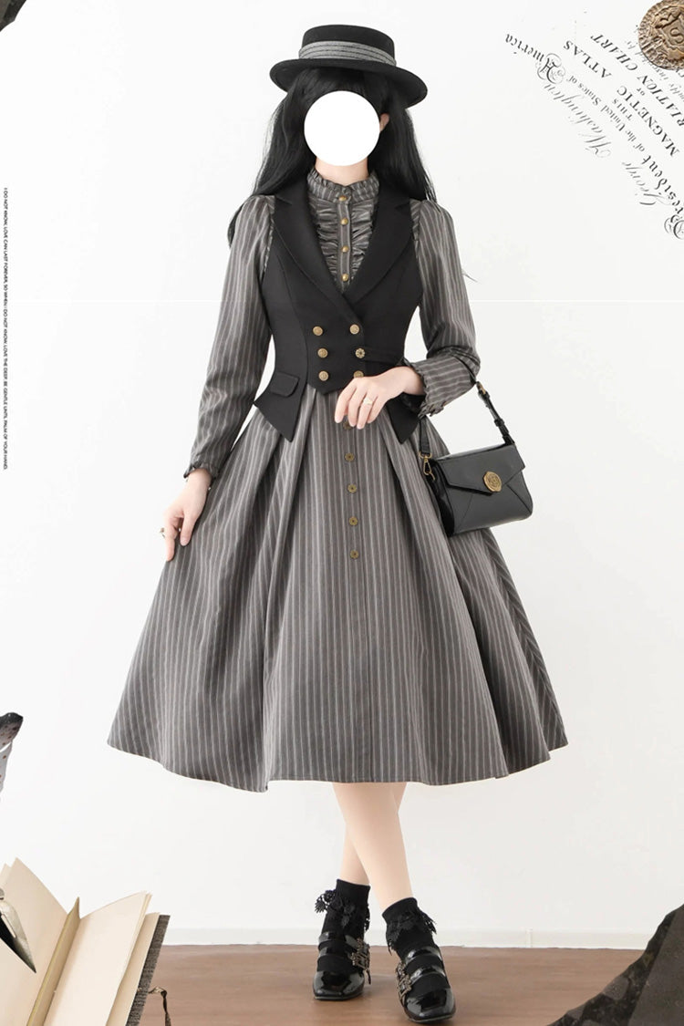 Classic Vintage Dress with a Flattering Fit
