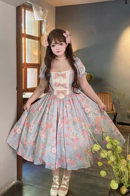 Vintage Style Dress with a Modern Fit