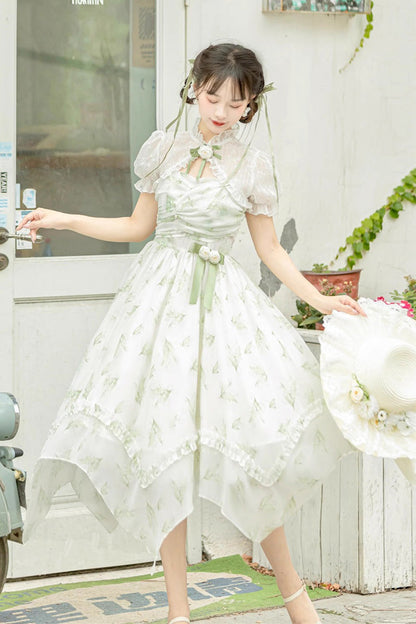 Beautifully Crafted Dress in a Classic Style