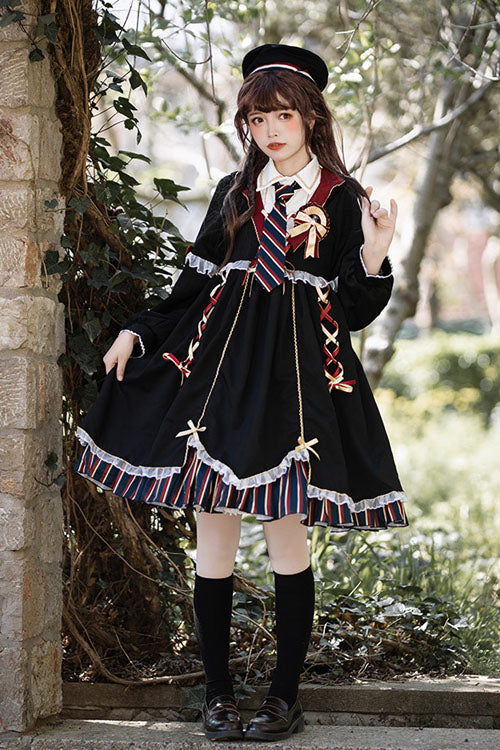 Finely Styled Dress with a Classic Vintage Look