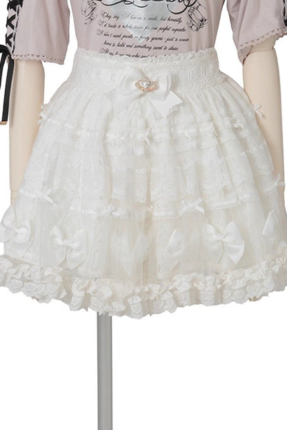 Sophisticated Garment with a Clean Classic Look