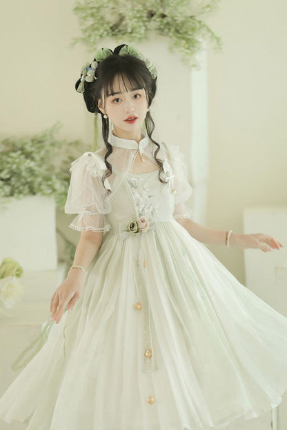 Effortlessly Elegant Dress with a Timeless Design