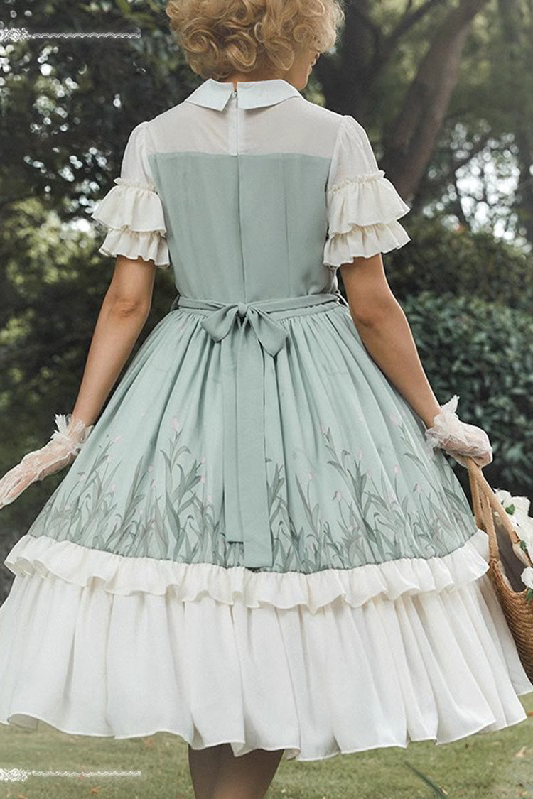 Classic Vintage Dress with a Flattering Fit