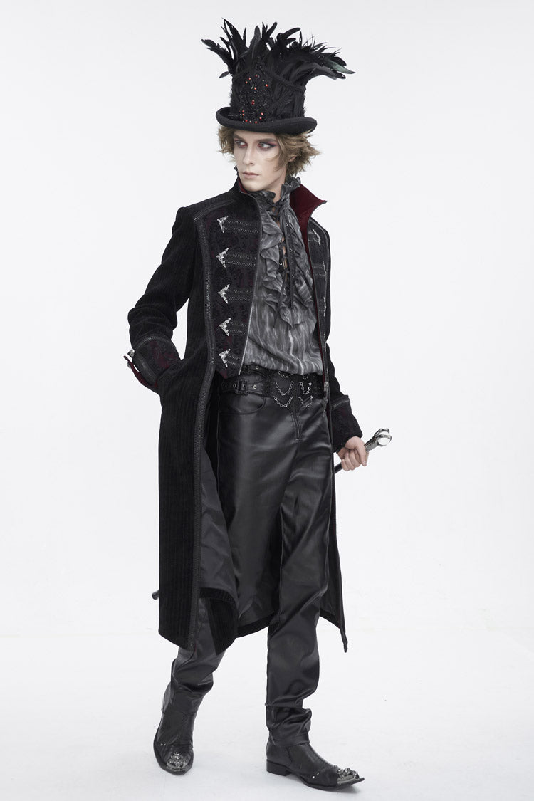 Finely Styled Coat with a Classic Vintage Look