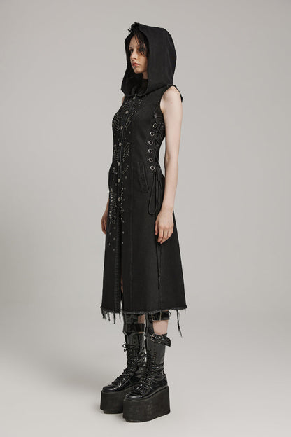 Casually Elegant Garment with a Refined Edge