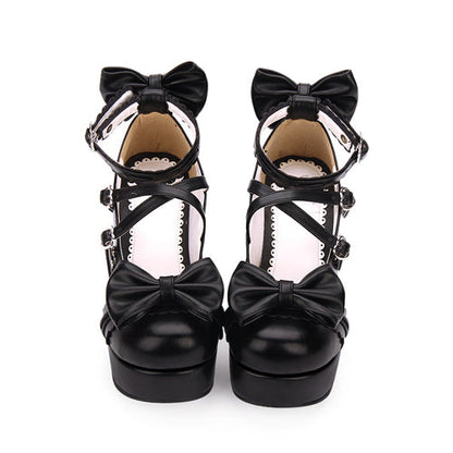 Effortlessly Elegant Shoes with a Timeless Design
