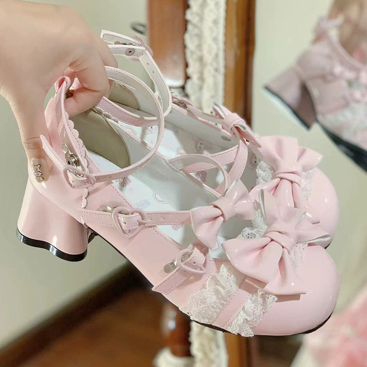 Finely Styled Shoes with a Classic Vintage Look