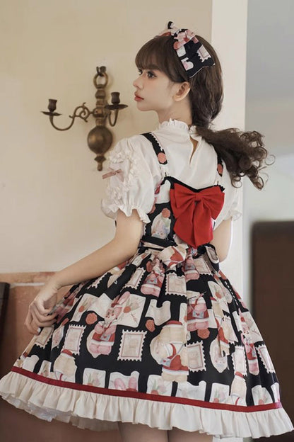 Finely Styled Dress with a Classic Vintage Look