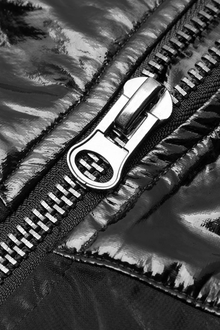 Finely Styled Garment with a Classic Vintage Look