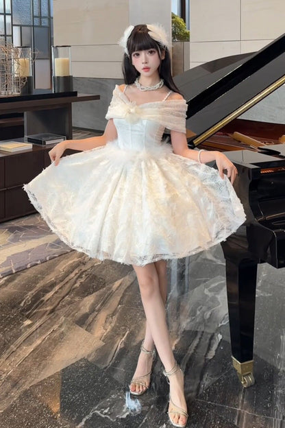 Subtly Elegant Dress with a Refined Vintage Look