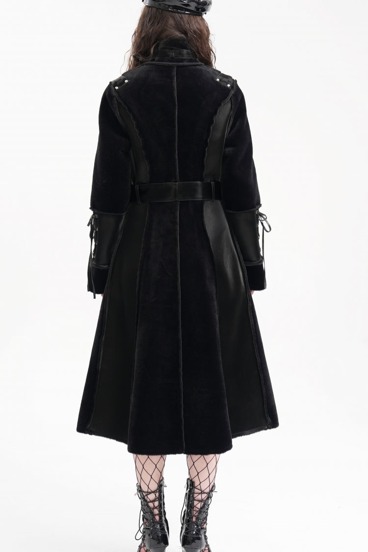 Effortlessly Elegant Coat with a Timeless Design