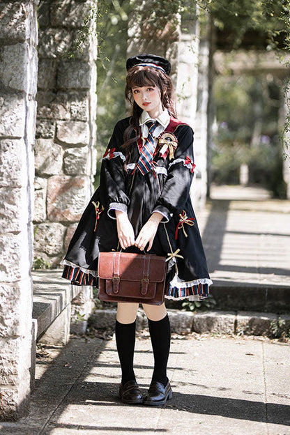 Finely Styled Dress with a Classic Vintage Look