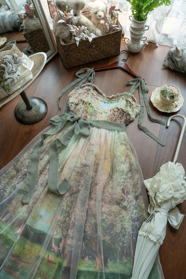 Subtly Elegant Dress with a Refined Vintage Look